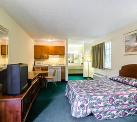 Econo Lodge - Williamsburg, VA