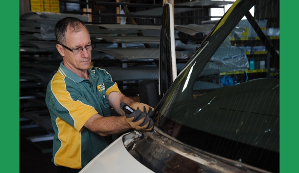 Bundy Windscreens - Svensson Heights, QLD. We Use The Finest Quality Products