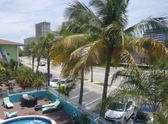 Travelodge - Fort Lauderdale, FL