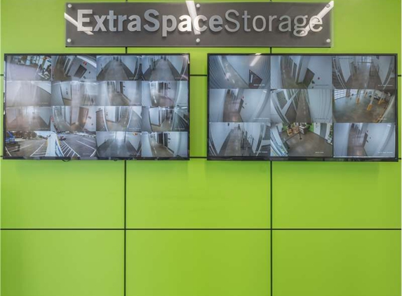 Extra Space Storage - Ridgefield, NJ