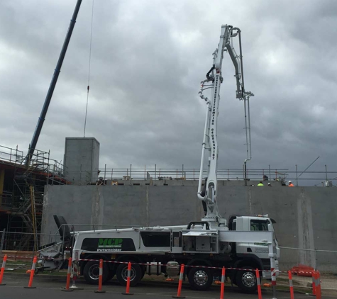 Mona's Concrete Pumping