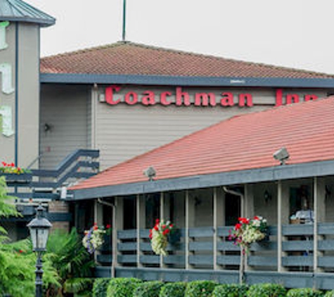 The Coachman Inn & Suites - Oak Harbor, WA