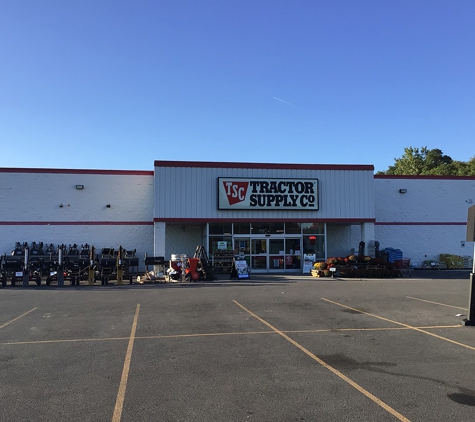 Tractor Supply Co - Brockport, NY