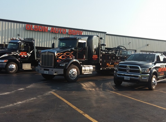 Ace Towing & Recovery - Johnsburg, IL. HEAVY TO LIGHT  TOWING