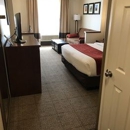 Comfort Suites Near Six Flags Magic Mountain - Motels