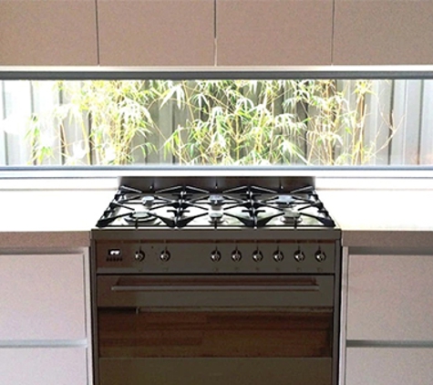 Facelift Window & Door Replacements - Cheltenham, VIC. Quality Hardware And Deliver Clean Lines Without Unsightly Fixings
