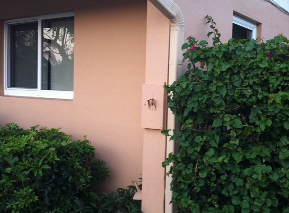 About Seamless Gutters - Palm Beach Gardens, FL