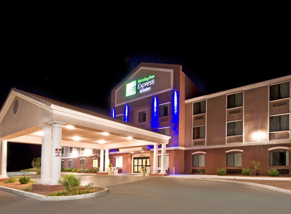 Holiday Inn Express & Suites Willcox - Willcox, AZ