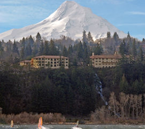 Columbia Cliff Villas Hotel - Hood River, OR