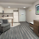 Hampton Inn College Park - Hotels