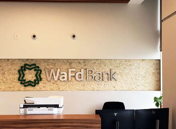 WaFd Bank - El Segundo, CA