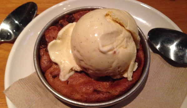 BJ's Restaurant & Brewery - Glendale, CA. Pizoooki..delicious warm cookie with ice-cream..counter balanced flavor profiles. Get one for a light dessert