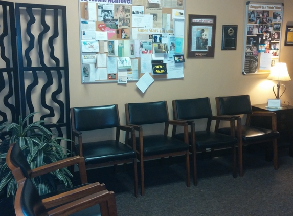 Shaw Family Chiropractic - Milldale, CT