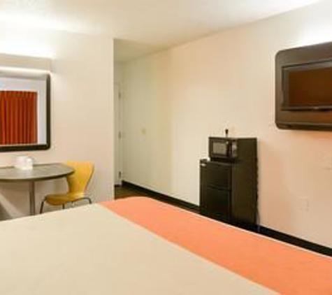 Motel 6 - Toledo, OH