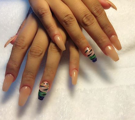 Nails & Spa Concepts - Stockton, CA