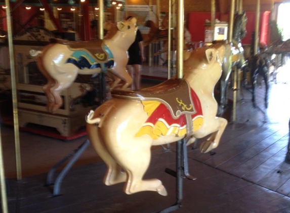 Story City Carousel