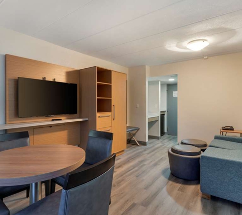 Best Western Plus Executive Hotel - Richmond, VA