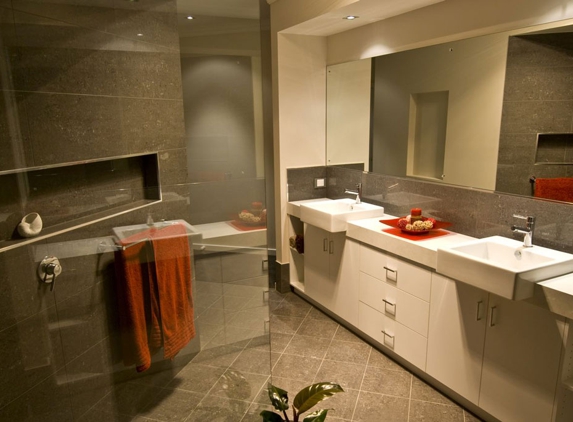 VIVID Glass Windows And Doors - Hamilton, VIC