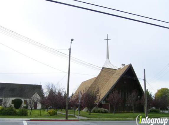 Christ Community Chinese Alliance Church - Hayward, CA