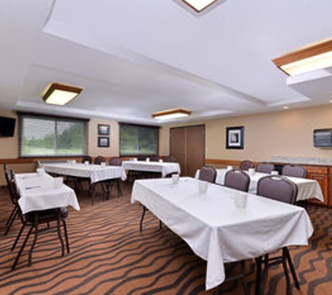 AmericInn Lodge & Suites of St. Cloud - Saint Cloud, MN