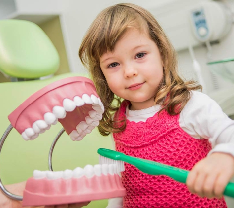 Gold Coast Dental and Denture Centre - Southport, QLD