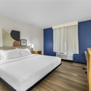 Spark by Hilton Hamburg - Hotels
