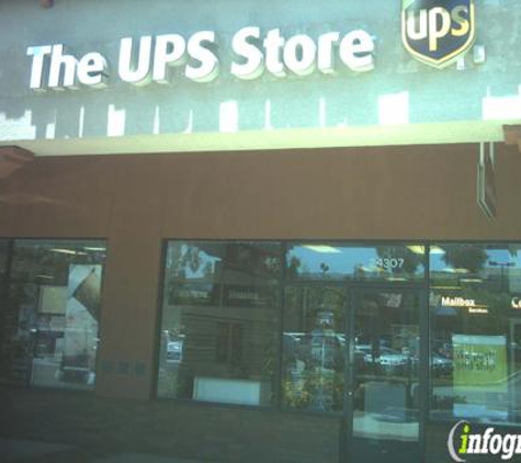 The UPS Store - Valencia, CA