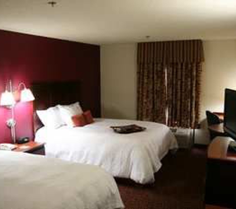 Hampton Inn & Suites Muncie - Muncie, IN