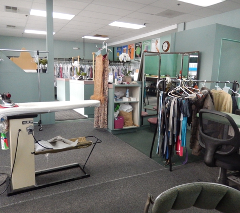 Meadowbrook Dry Cleaners & Alterations Shop - Auburn Hills, MI