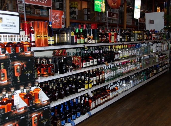 Lisa's Liquor Barn - Penfield, NY