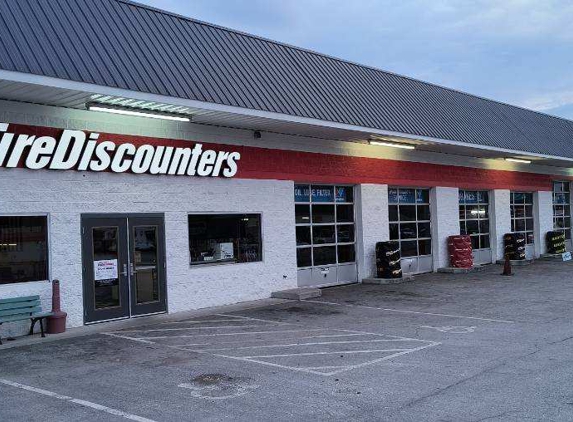 Johnny Wheels Tire Discounters - Williamsburg, KY