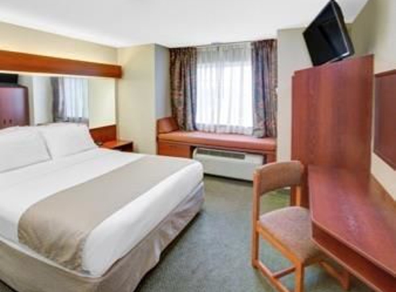 Microtel Inn & Suites by Wyndham Hattiesburg - Hattiesburg, MS