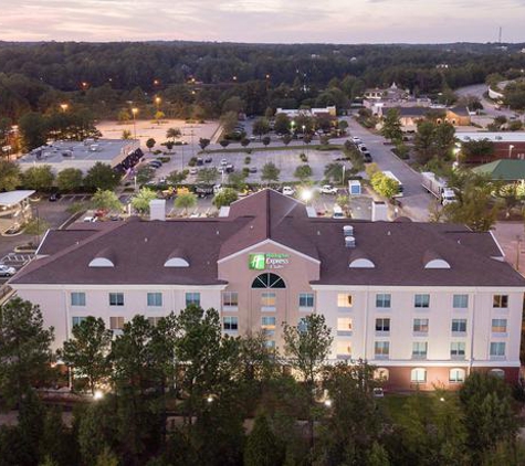 Holiday Inn Express & Suites Columbia-I-26 @ Harbison Blvd - Columbia, SC