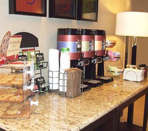 Hampton Inn & Suites Manteca - Manteca, CA