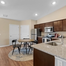 Redwood Waukee Hickman Road - Apartments