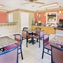 Super 8 by Wyndham Kosciusko - Hotels
