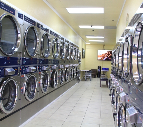 T T LAUNDROMAT - Sacramento, CA