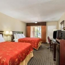 Howard Johnson Inn & Suites Of Vallejo - Bed & Breakfast & Inns