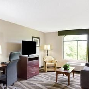 Wingate by Wyndham Raleigh Durham / Airport - Durham, NC