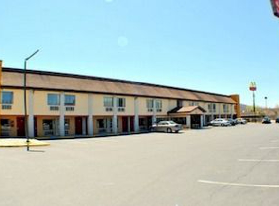 Econo Lodge - Pine Grove, PA