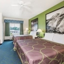 Super 8 by Wyndham Nacogdoches - Motels