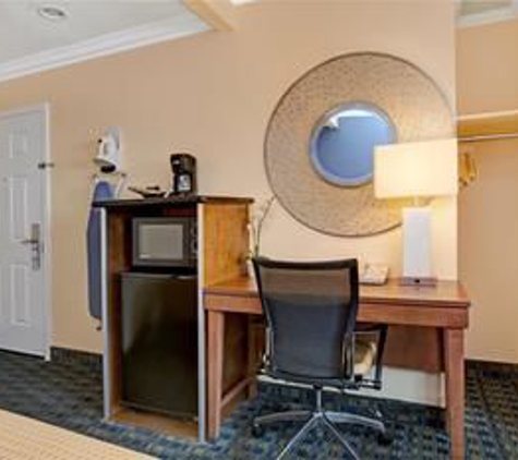 Days Inn by Wyndham San Francisco - Lombard - San Francisco, CA