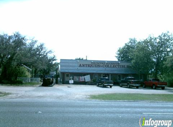 Country Accents Antiques - Pipe Creek, TX