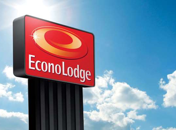 Econo Lodge - Waynesboro, GA