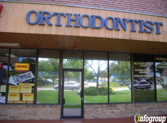 Bons, Brian K, DDS - Pembroke Pines, FL