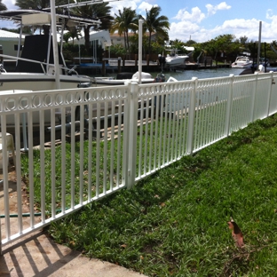 Fences By Peralta - Hialeah, FL