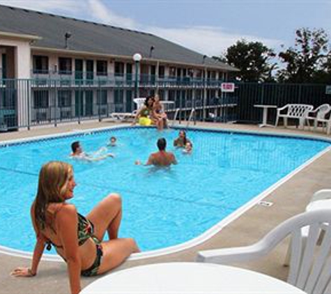 American Eagle Inn & Suites - Branson, MO