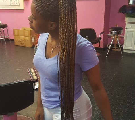 Baba African Hair Braiding - Eastpointe, MI