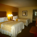 Days Inn by Wyndham Wildwood I-75 - Hotels