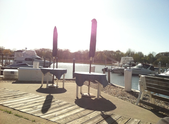 Larry's Lighthouse Marina, Inc. - Aquebogue, NY